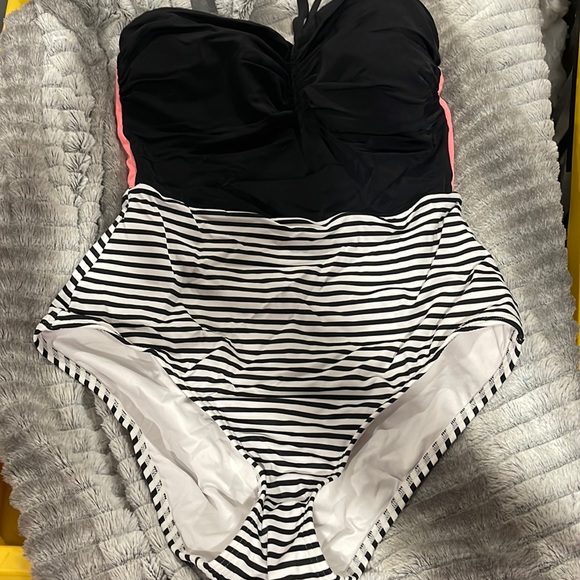 Victoria Secret Colorblock OnePiece Swimsuit L - Picture 1 of 7